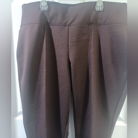 Chic Brown Trousers - Picture 3 of 10